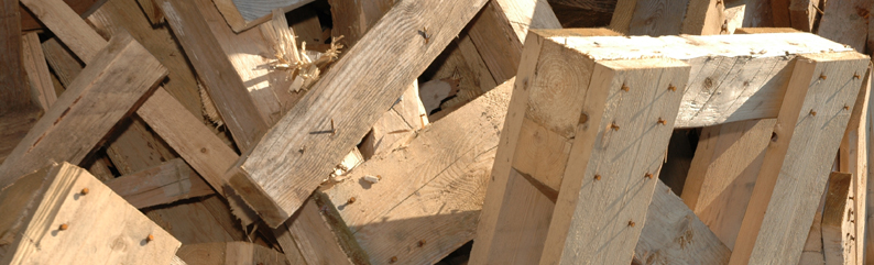 Altholz Detailansicht eines Holzstapels